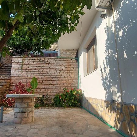 Duka Apartments Sarande Exterior photo