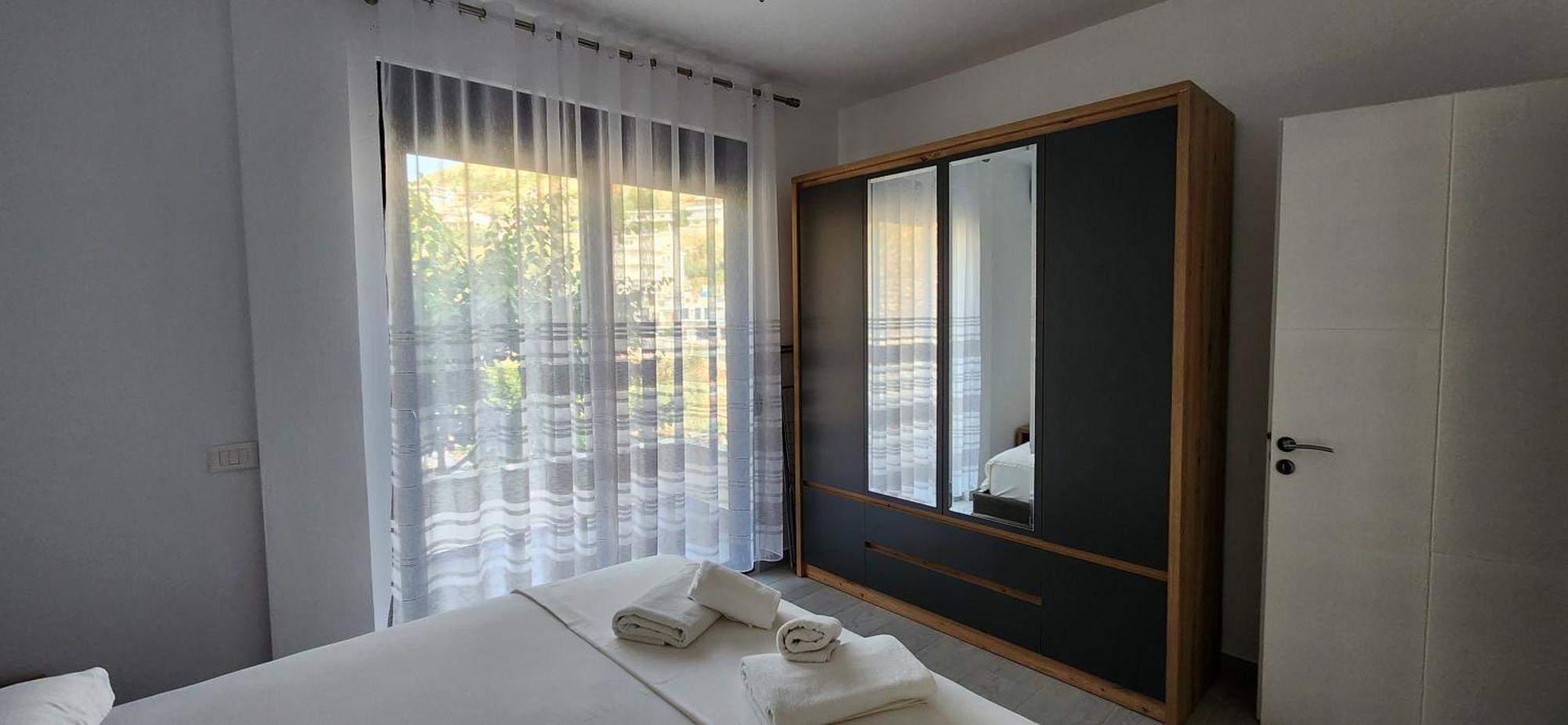 Duka Apartments Sarande Exterior photo